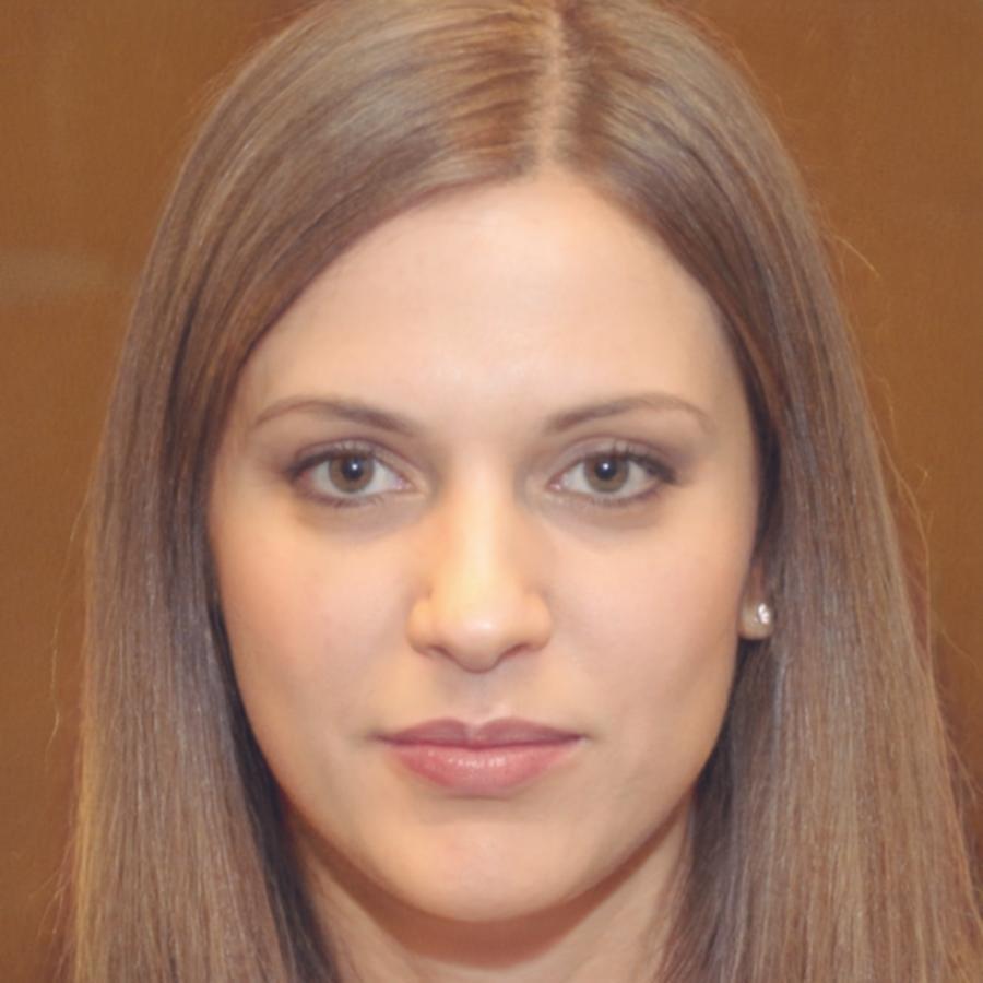 Sarah, formatrice experte en finances personnelles